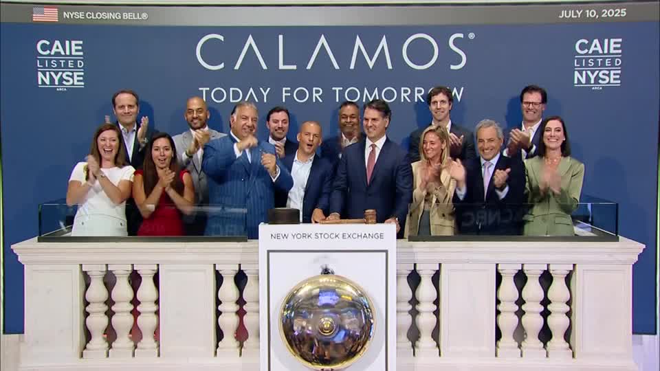 Wall Street stocks close higher, Delta forecast boosts sentiment